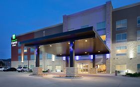 Holiday Inn Express Great Bend Ks